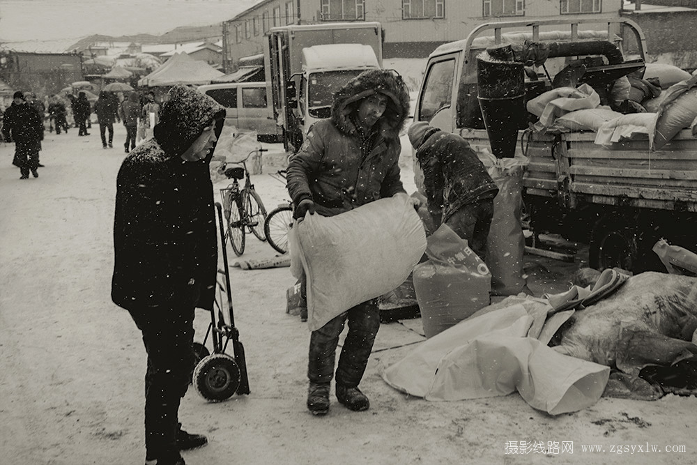 雪中集市