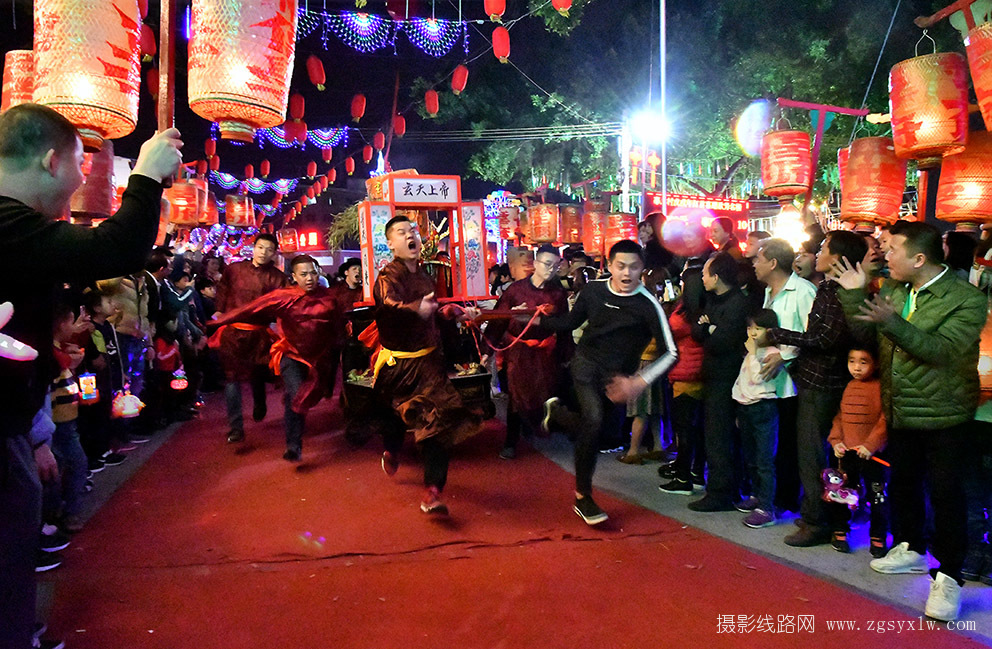潮汕游神