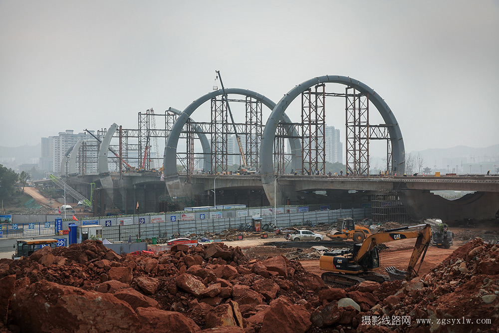 桥建工地