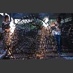 青春火花_电焊工