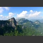 山高云淡