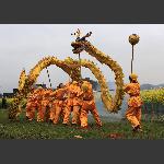 闹春