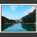 蓝天、白云、青山、碧水。