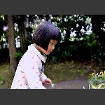 赏花孩童