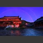 天门山寺惊現両条彩虹