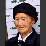 百岁老人姚桃英