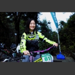 凌绝顶的“川妹子”
