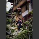 提蓝小卖的瑶家妇女