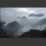 远眺天门山