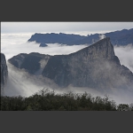 云涌天门山