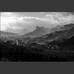 千山之间