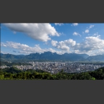 天门山下大庸城