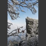 冰雪玉壶峰