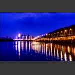 夜幕前的高架桥