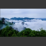 雾绕群峰2