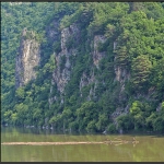 轻舟已过万重山