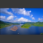 鸭绿江百里画廊