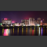 沿河夜色