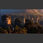 峰林迎朝霞