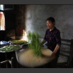 农家炒制茶叶