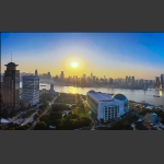 黄浦两岸