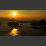 茫茫东海波连天