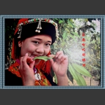 哈尼族姑娘