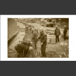 武陵大道扩宽施工的工人们