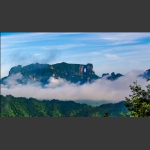 雾绕天门