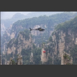 张家界天子山空中搬琴