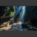 初见慈利朝阳地缝