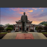 “贺帅”塑像