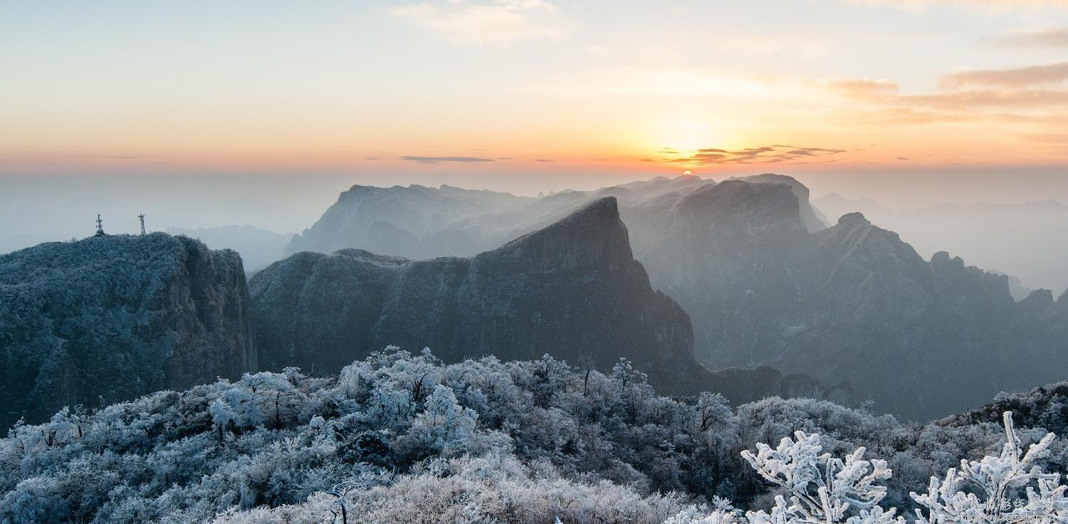 天门山雪