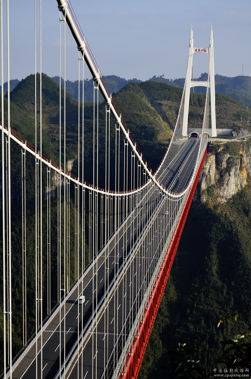 矮寨大桥