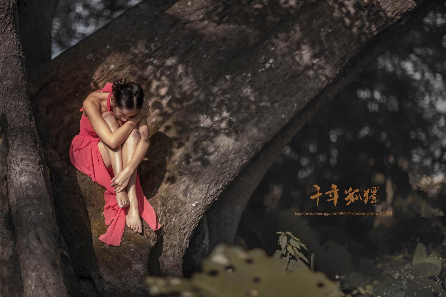《千年孤独》组照