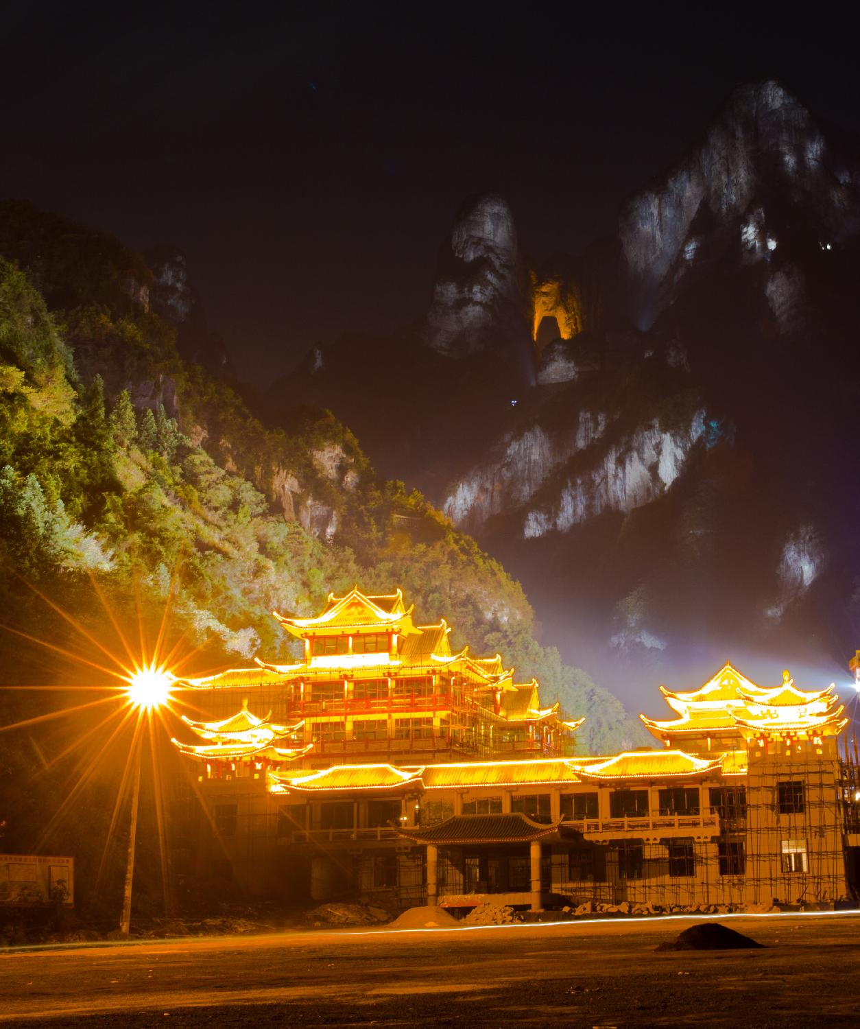 天门魅影
