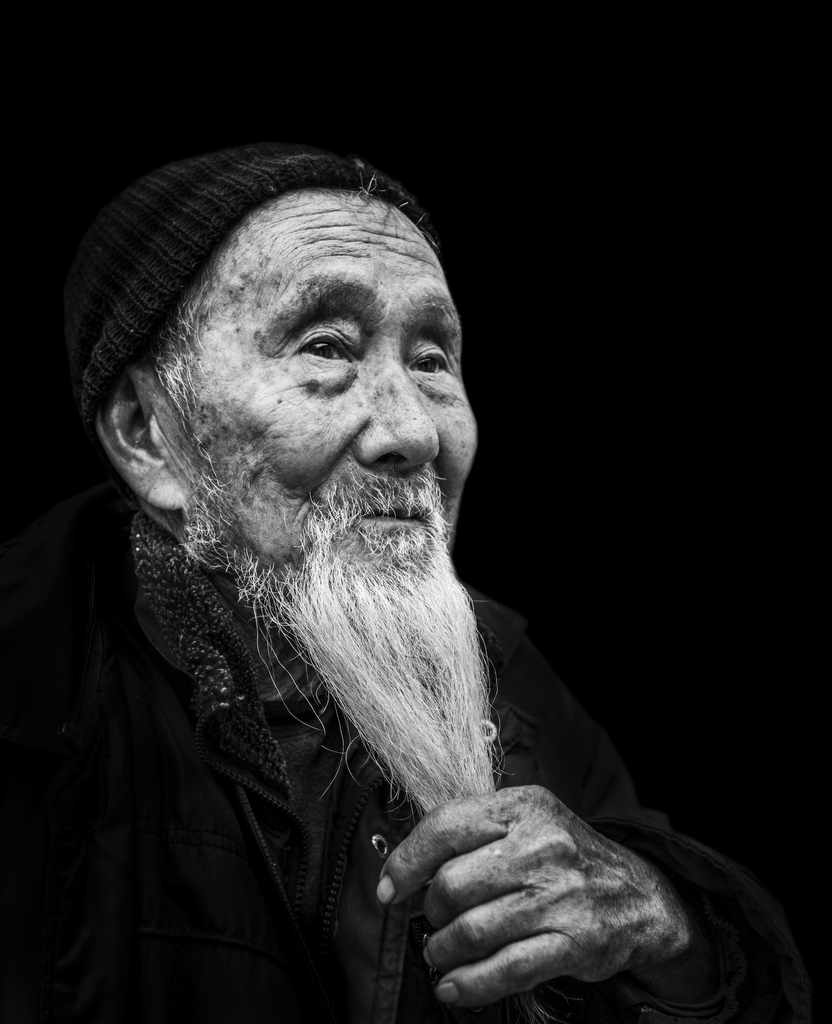 土家老人