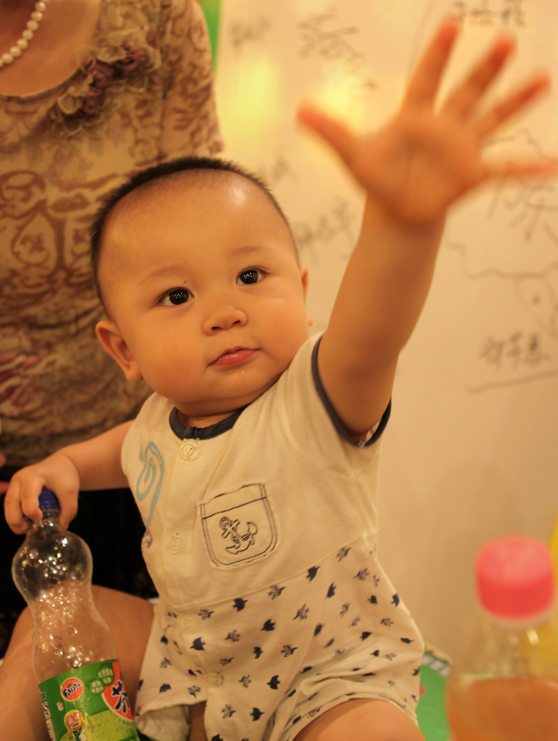 同志们好！