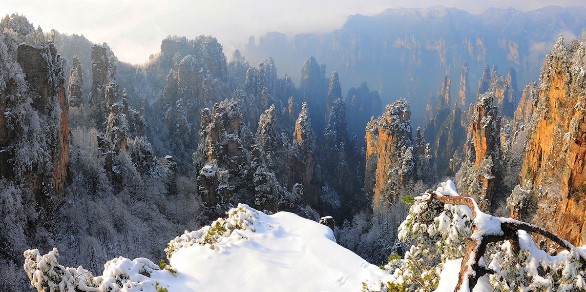 群峰屹立