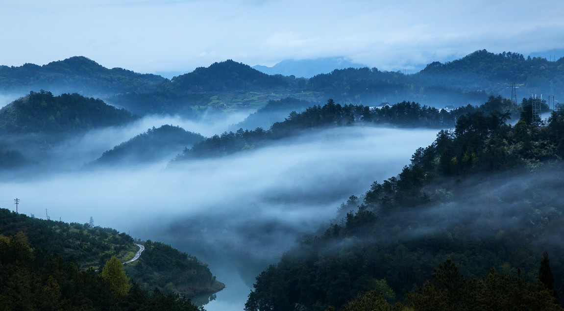 雨后青山