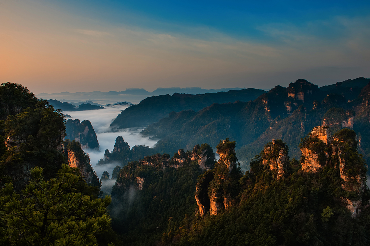 黄石寨上那点景