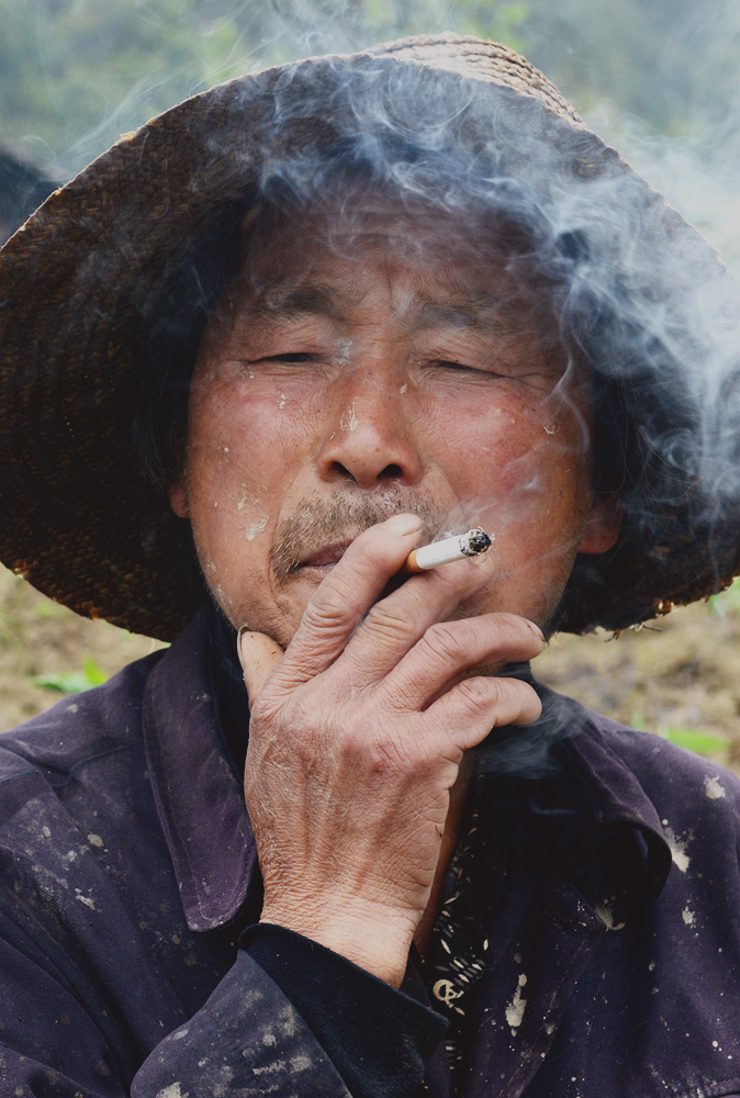 难以退休的老农民