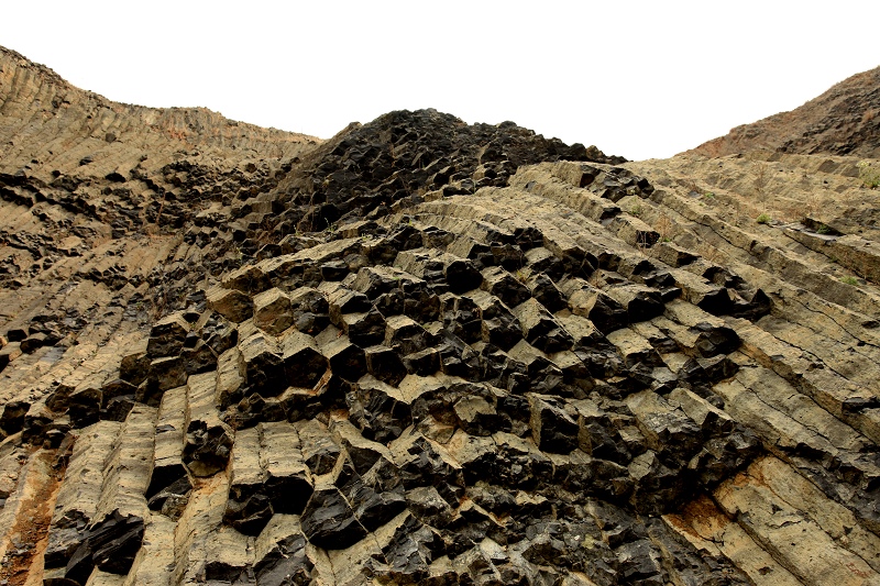 山东濰坊亿年火山囗