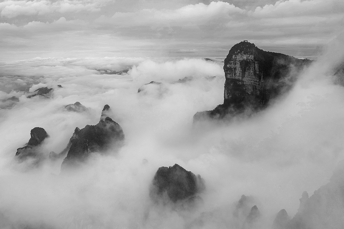 天门山云海