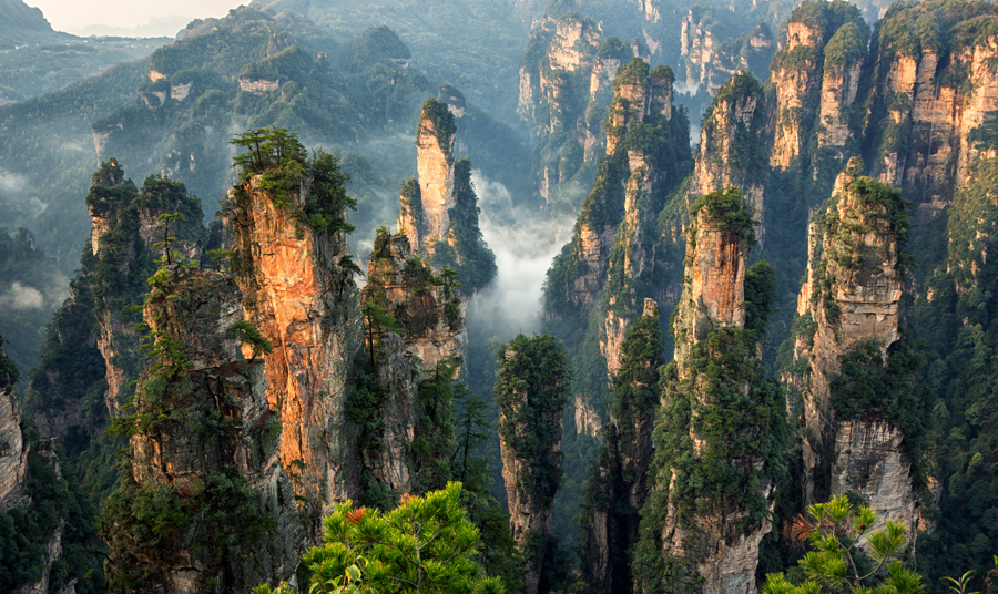 奇峰峻秀