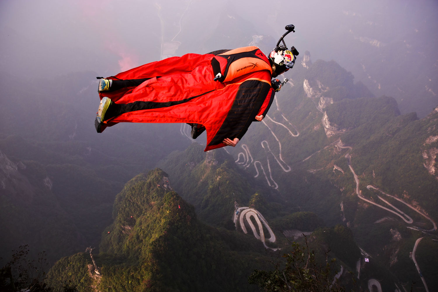 翼装飞行天门山