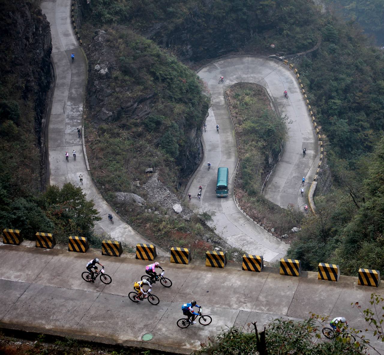冲刺天门山