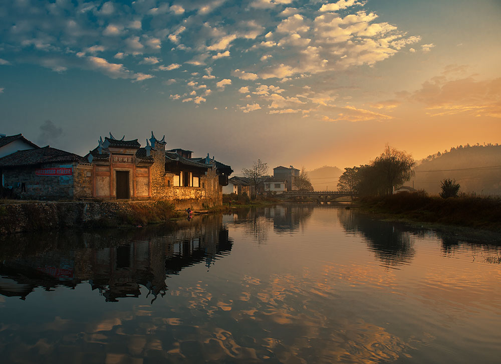 古镇晨曦