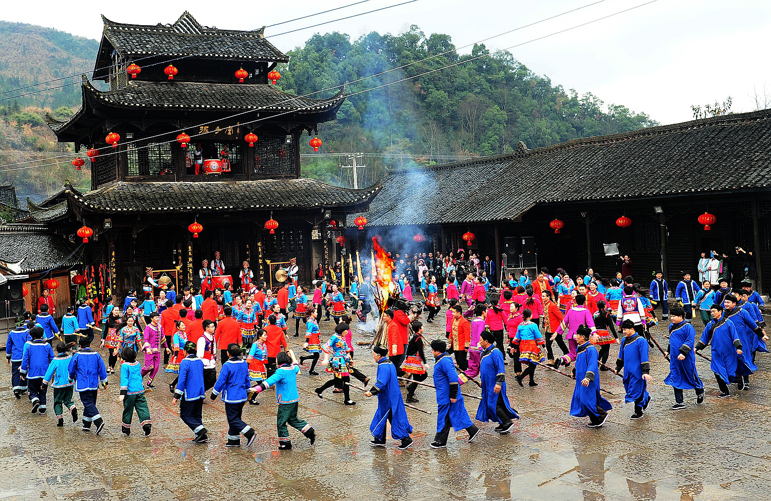惹巴拉新年狂欢