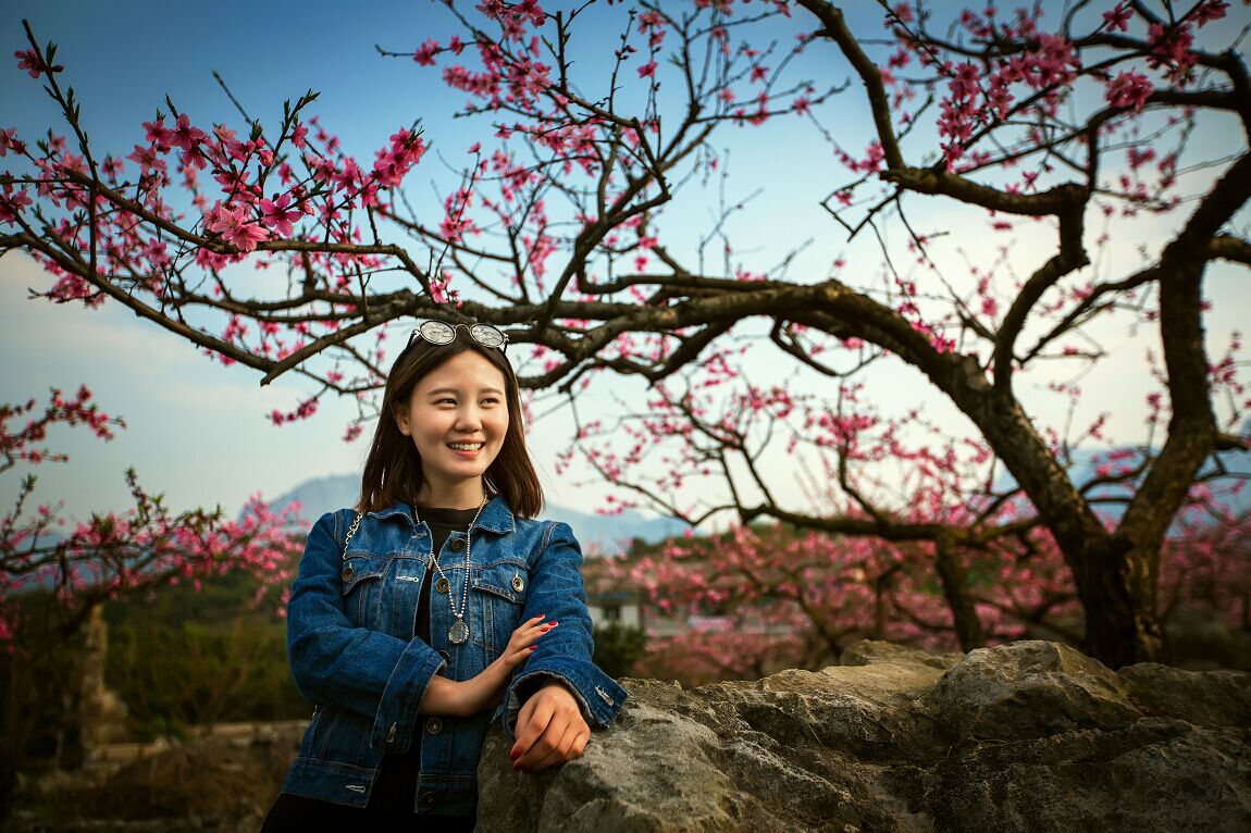 靥若桃花